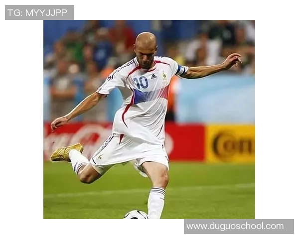 当前足坛最具影响力的顶级球星及其成就盘点