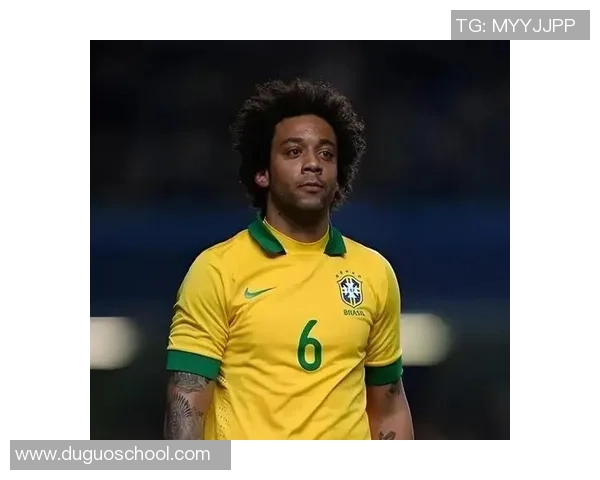 二十三号球衣的传奇足球明星及其辉煌职业生涯回顾 二十三号球衣的传奇足球明星及其辉煌职业生涯回顾