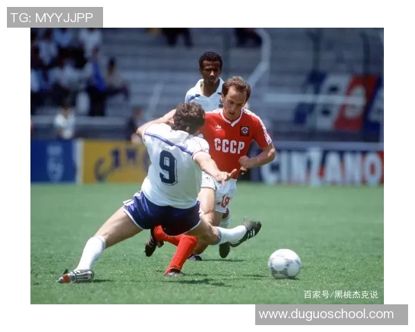 纵观各年代绿茵巨星风采见证世界足球辉煌历程